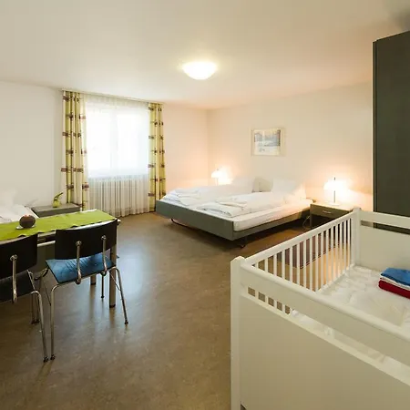Postgebäude Apartment
