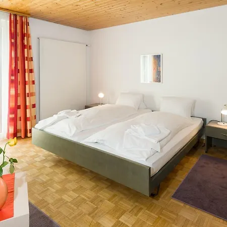 Postgebaeude * Grächen