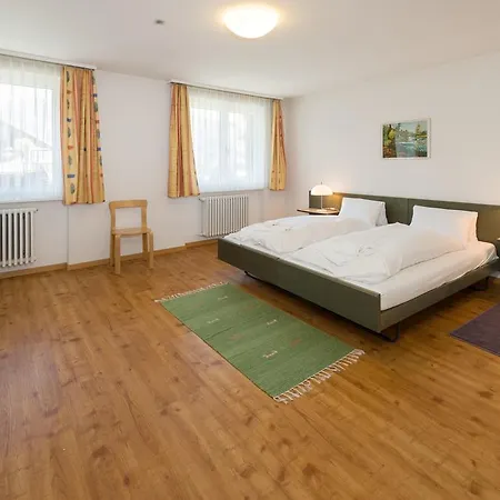 Postgebäude Apartment
