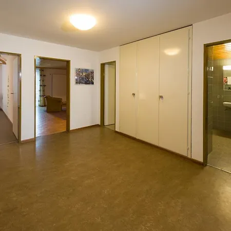 Postgebaeude Grächen