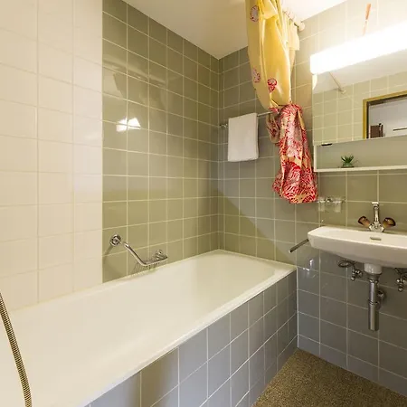 Postgebaeude شقة *